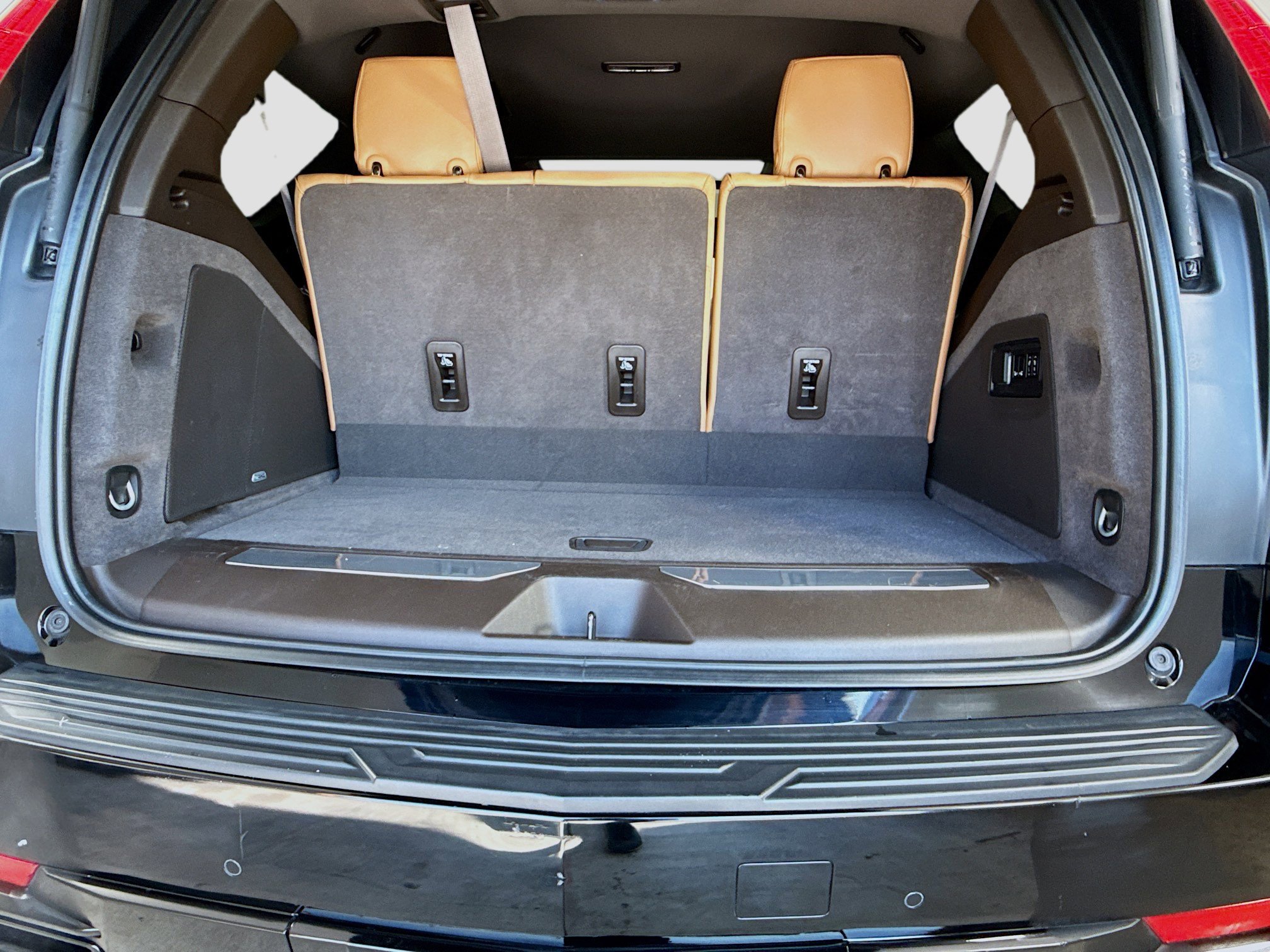 Used 2021 Cadillac Escalade Sport w/ Driver Assist Tech Package image 28