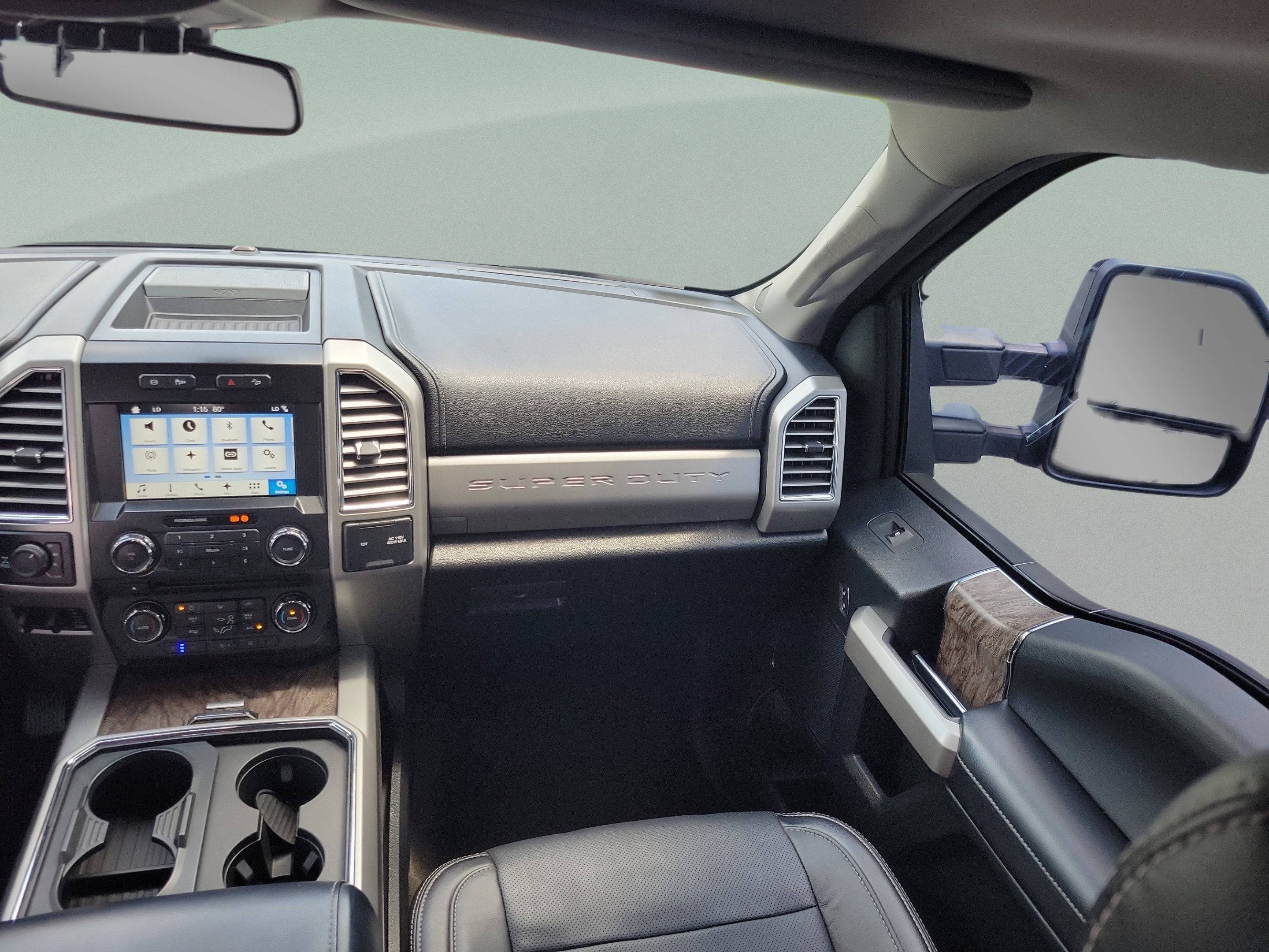 Used 2017 Ford F250 Lariat w/ Lariat Ultimate Package AWD/4WD image 7