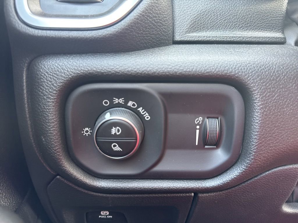 New 2026 RAM 1500 Express image 9