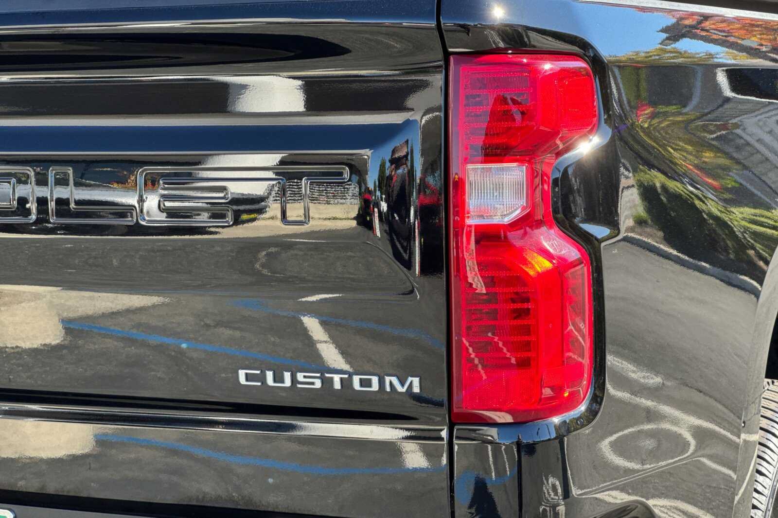 Used 2022 Chevrolet Silverado 1500 Custom RWD image 22