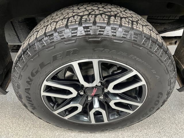 Used 2025 GMC Sierra 1500 AT4 w/ AT4 Premium Package image 15