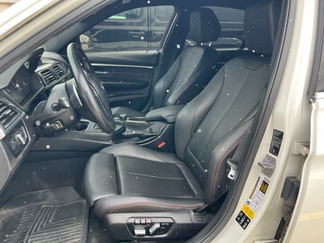 Used 2018 BMW 330i xDrive Sedan w/ Convenience Package image 11