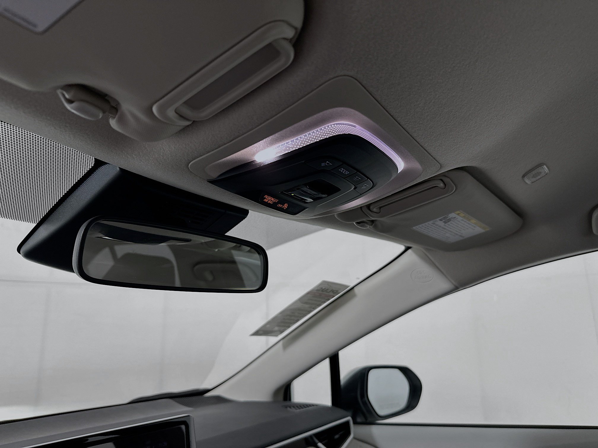 Used 2025 Toyota Corolla LE FWD image 18