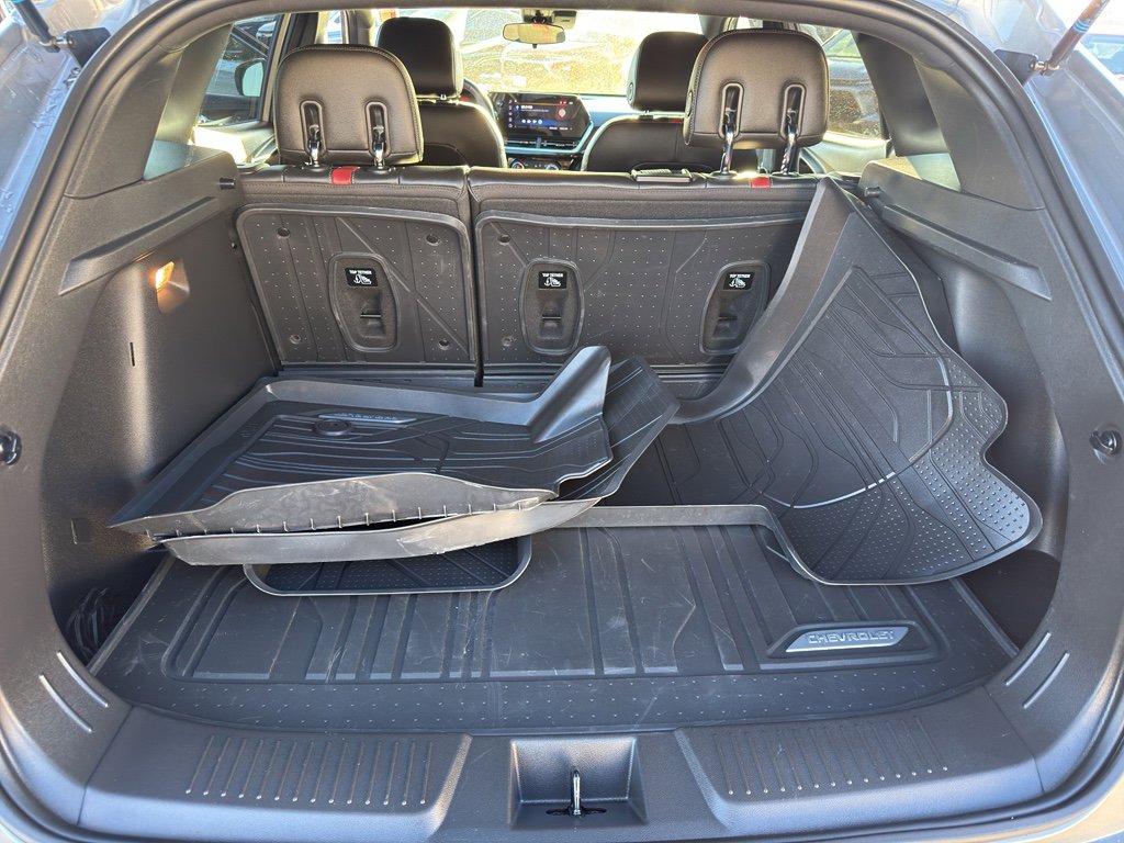 Used 2024 Chevrolet Trax RS w/ Driver Confidence Package image 35