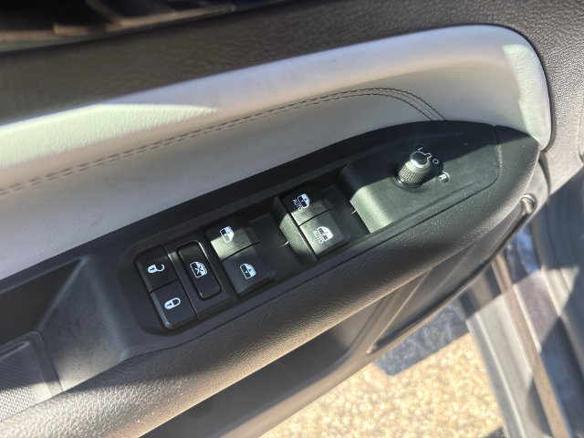 Used 2023 Jeep Compass Limited AWD/4WD image 13