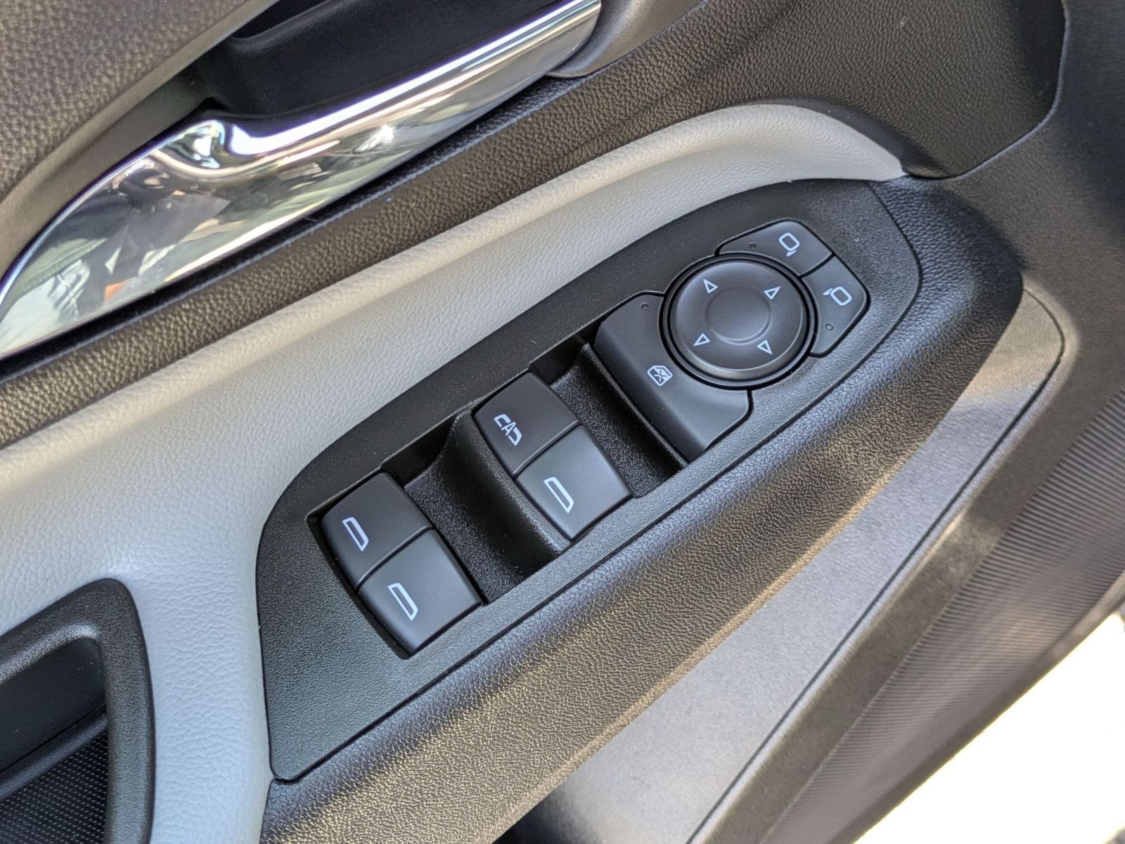 Used 2023 Chevrolet Equinox LS FWD image 11