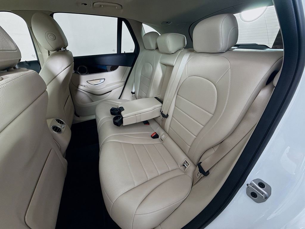 Used 2021 Mercedes-Benz GLC 300 GLC 300 image 26