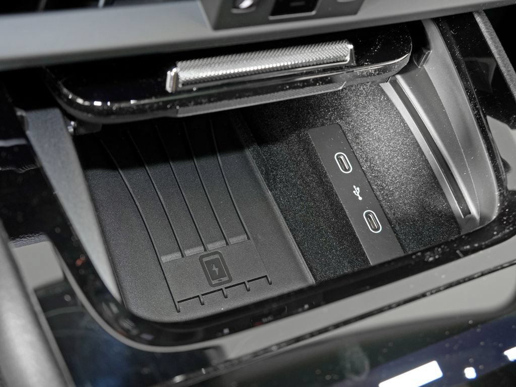 New 2026 Porsche Cayenne Coupe AWD/4WD image 32