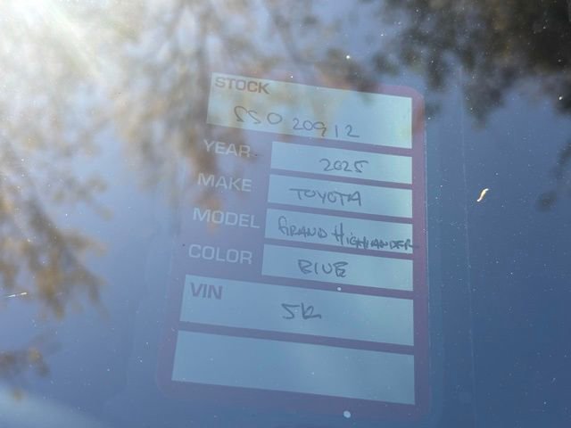 Used 2025 Toyota Grand Highlander AWD Hybrid image 5