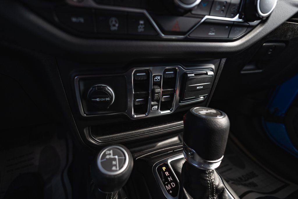 New 2025 Jeep Wrangler Sahara image 21