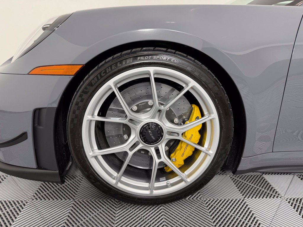 New 2026 Porsche 911 GT3 RWD image 16