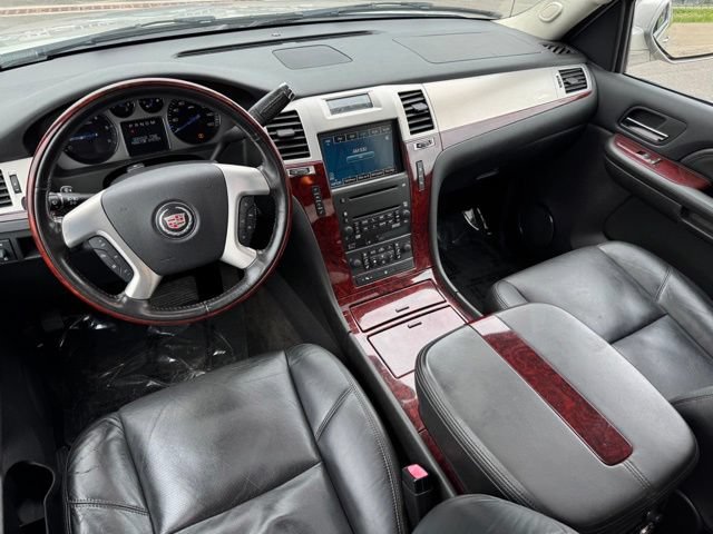 Used 2008 Cadillac Escalade EXT AWD/4WD image 6
