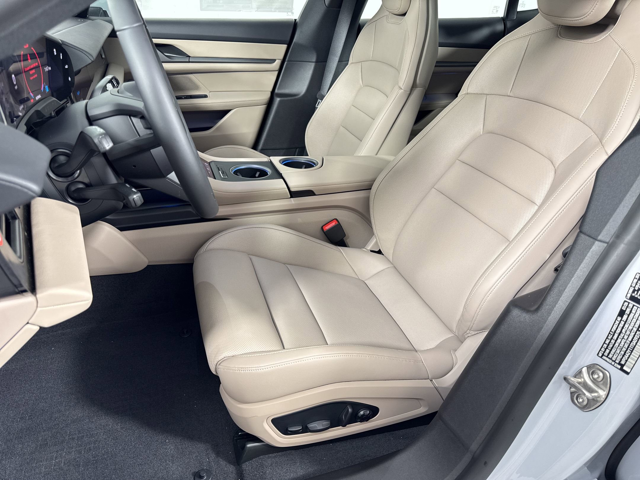 New 2026 Porsche Taycan image 5