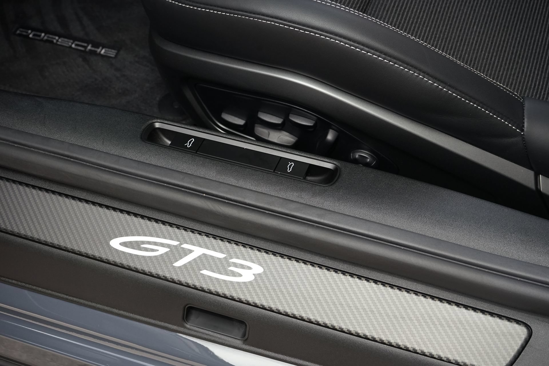 Used 2026 Porsche 911 GT3 RWD image 27