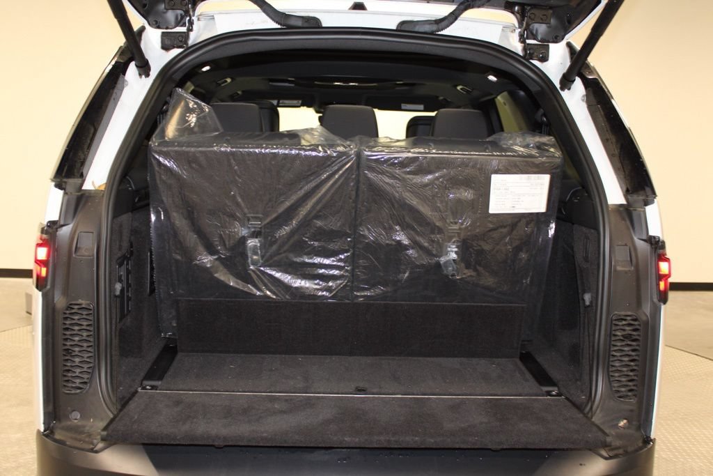 Used 2025 Land Rover Discovery S AWD/4WD image 41