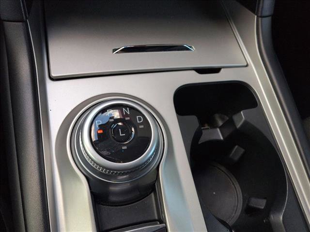 Used 2023 Ford Explorer XLT image 11