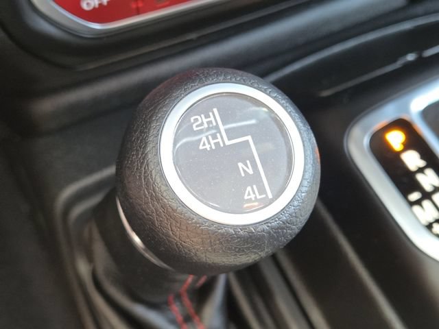 Used 2022 Jeep Wrangler Unlimited Rubicon AWD/4WD image 10