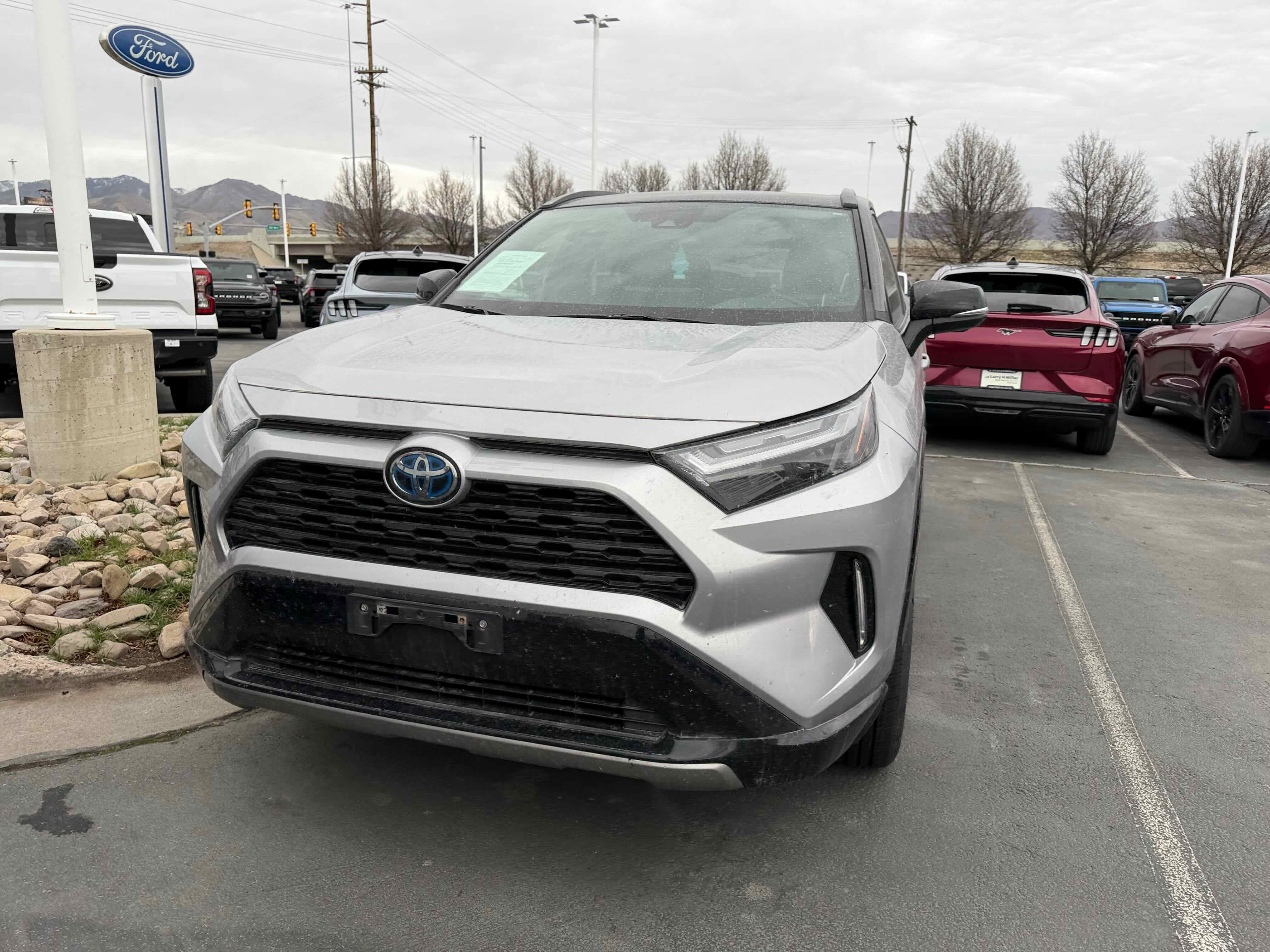 Used 2022 Toyota RAV4 XSE w/ XSE Grade Weather Package image 3