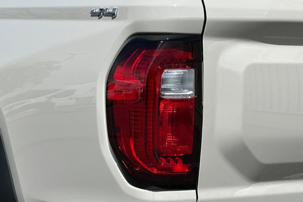 New 2026 GMC Canyon Elevation AWD/4WD image 24
