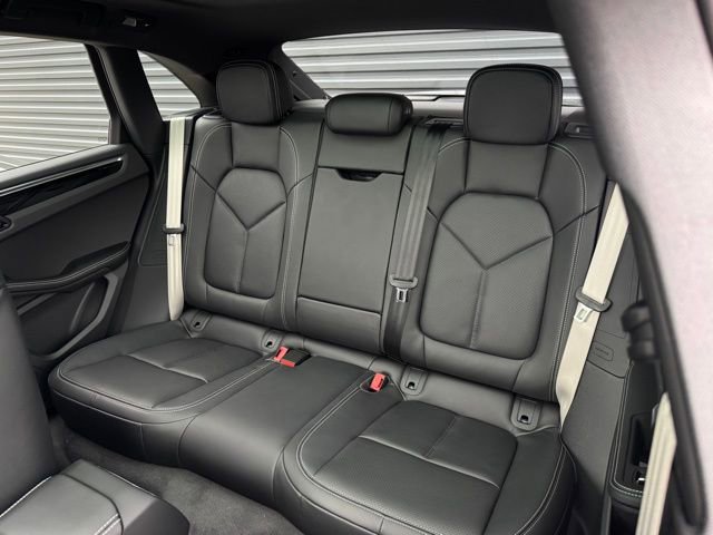 New 2026 Porsche Macan S image 34
