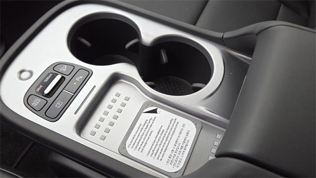 New 2026 Hyundai Ioniq 9 Calligraphy image 23