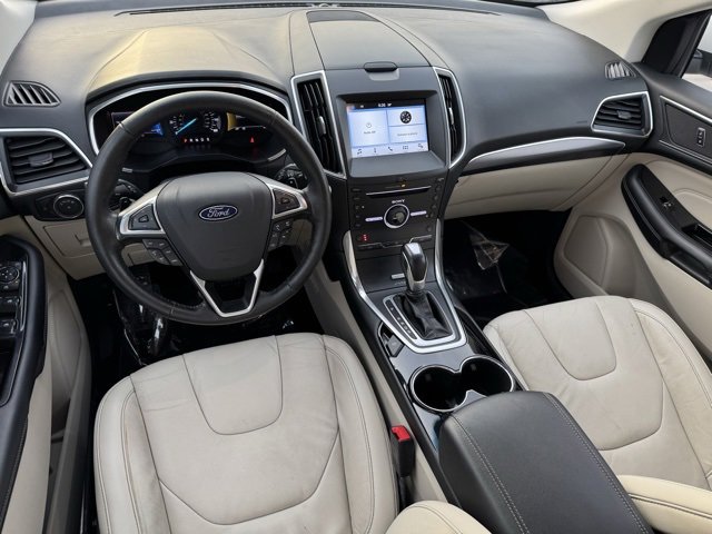 Used 2016 Ford Edge Titanium image 6
