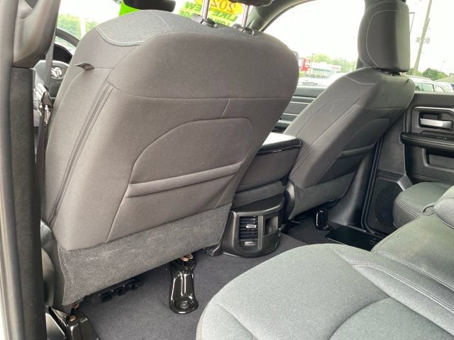 Used 2025 RAM 2500 Big Horn AWD/4WD image 32