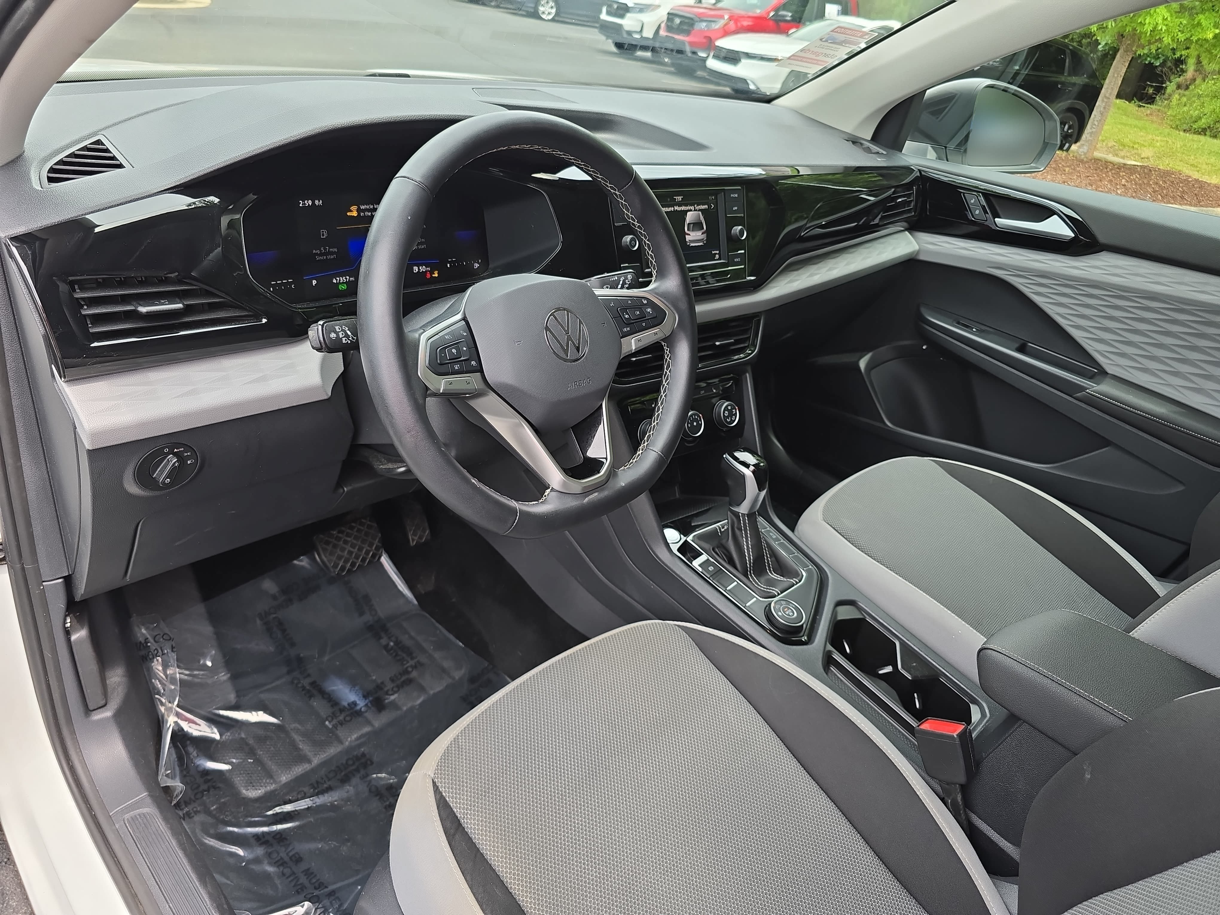 Used 2024 Volkswagen Taos S AWD/4WD image 15