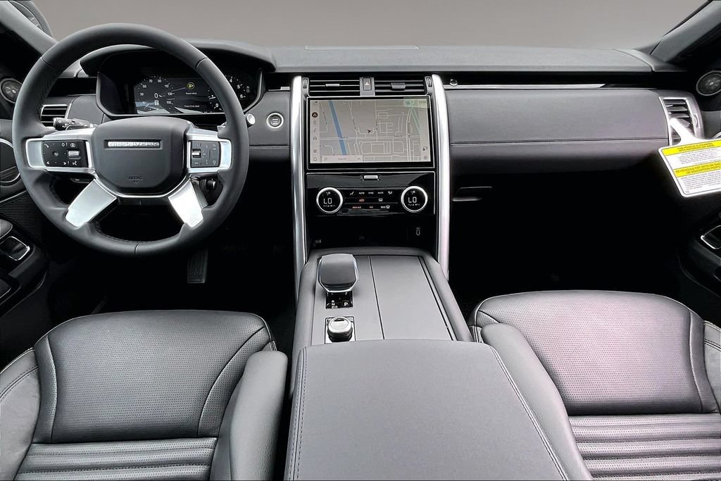 New 2026 Land Rover Discovery S AWD/4WD image 5