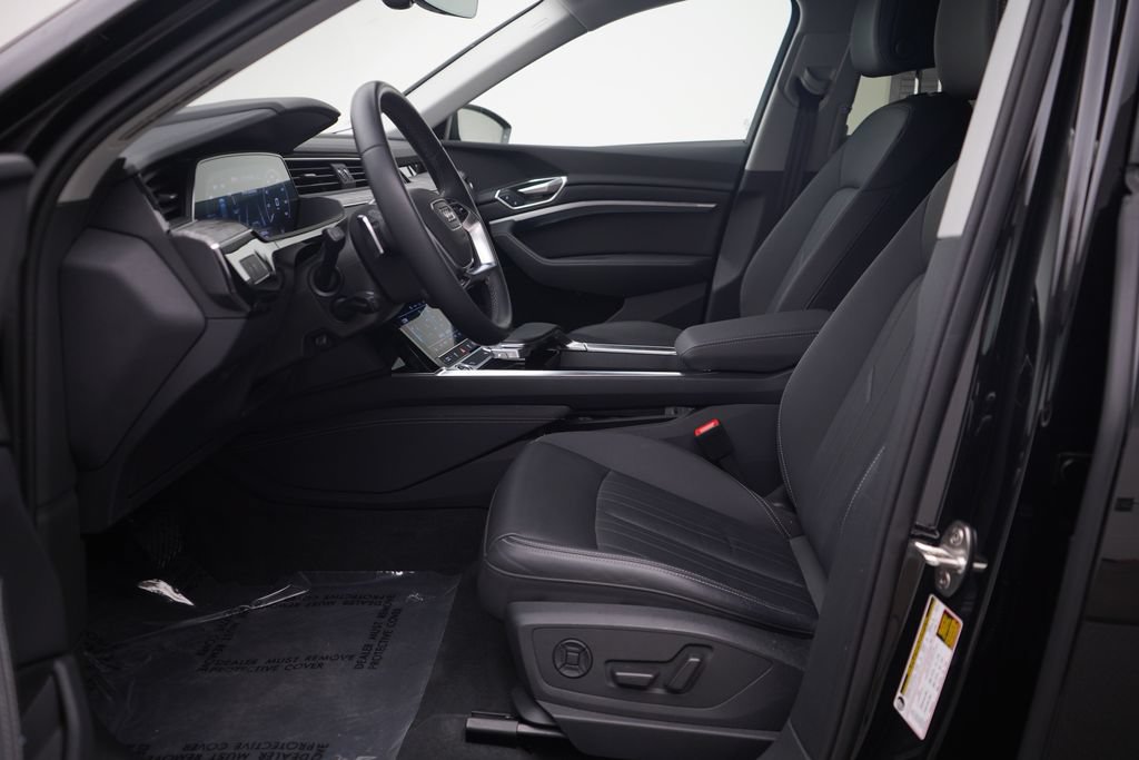 Certified 2024 Audi Q8 e-tron Premium AWD/4WD image 6