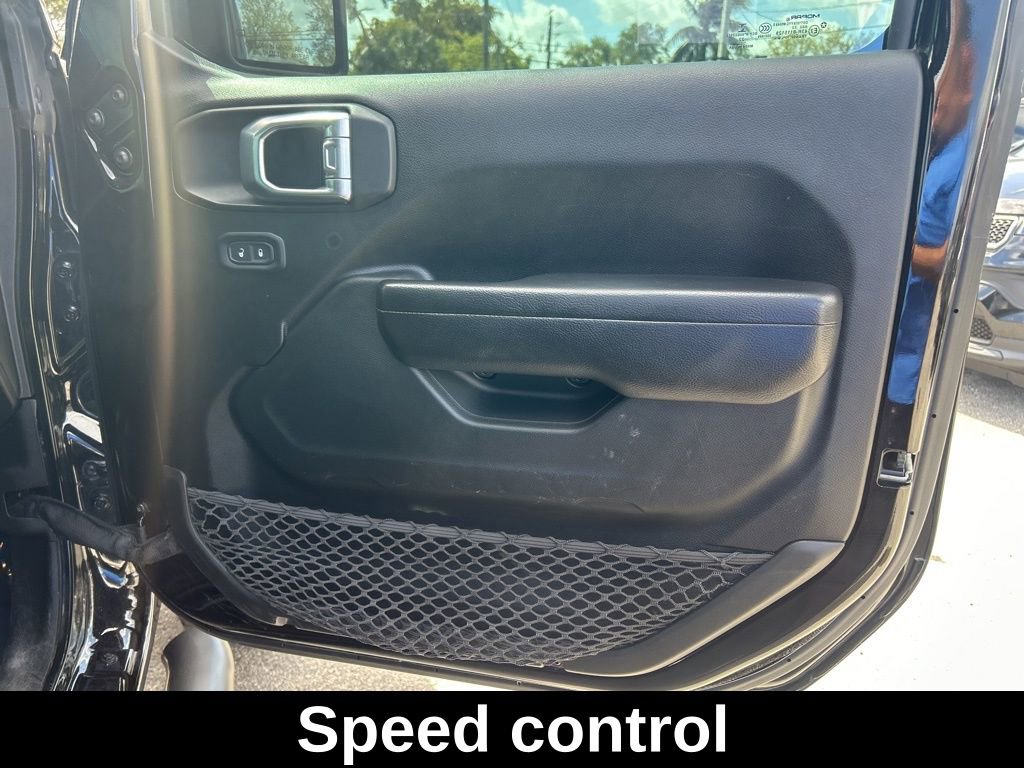 Certified 2022 Jeep Gladiator Mojave w/ Trailer Tow Package image 27