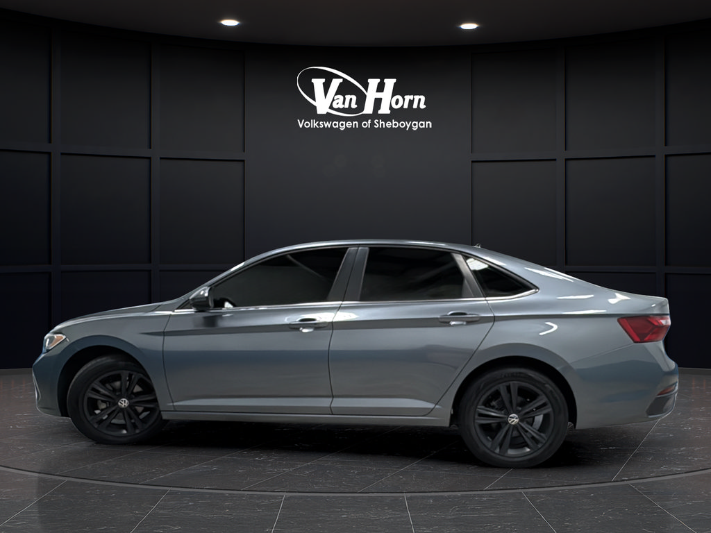 Used 2022 Volkswagen Jetta SE FWD image 4