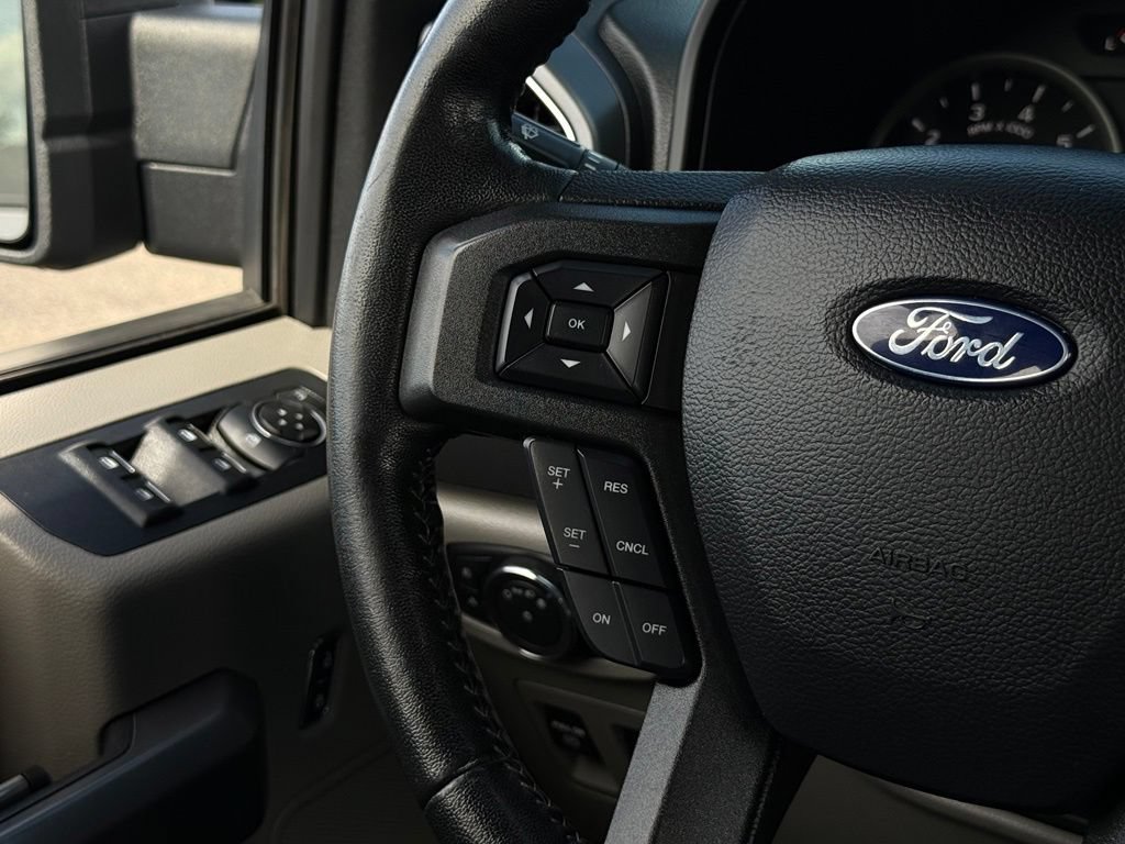 Used 2020 Ford F150 XLT w/ Equipment Group 302A Luxury AWD/4WD image 10