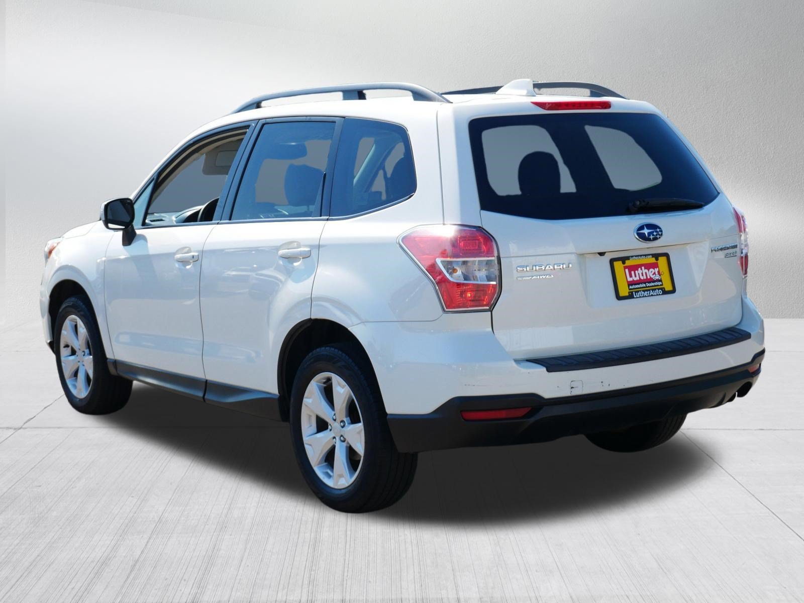 Used 2016 Subaru Forester 2.5i Premium w/ Popular Package #2 AWD/4WD image 5