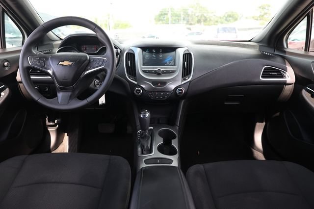 Used 2017 Chevrolet Cruze LT w/ RS Package FWD image 21