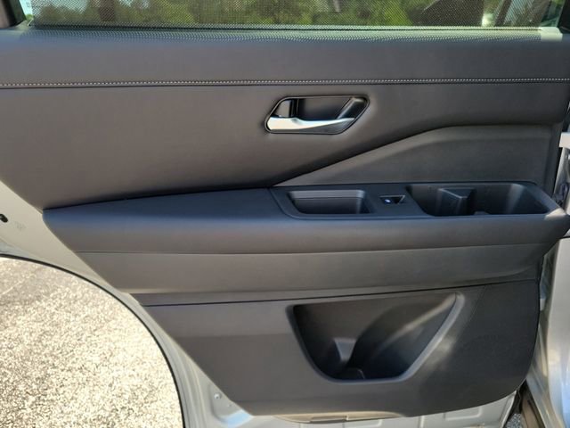 Used 2024 Nissan Pathfinder SL w/ SL Premium Package FWD image 21