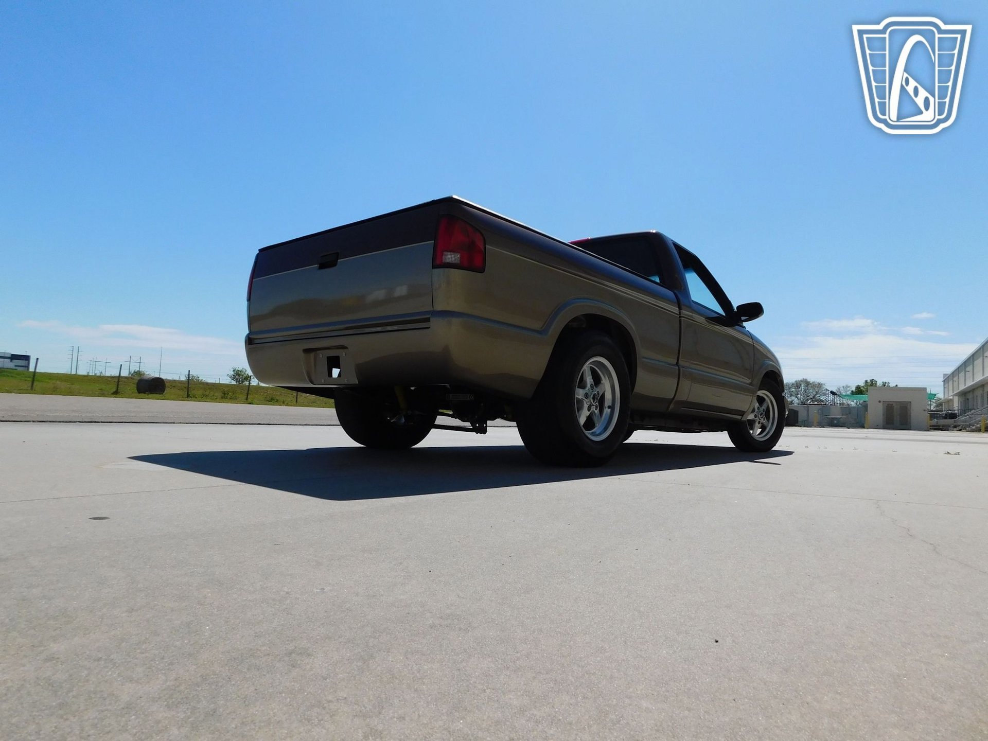 Used 2000 Chevrolet S10 Pickup LS w/ Preferred Equipment Group RWD image 16