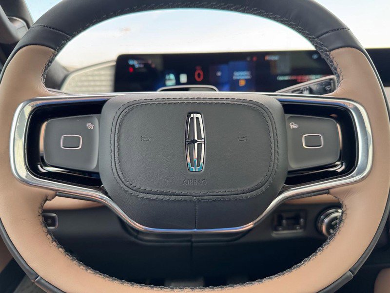 New 2025 Lincoln Navigator L Black Label image 23