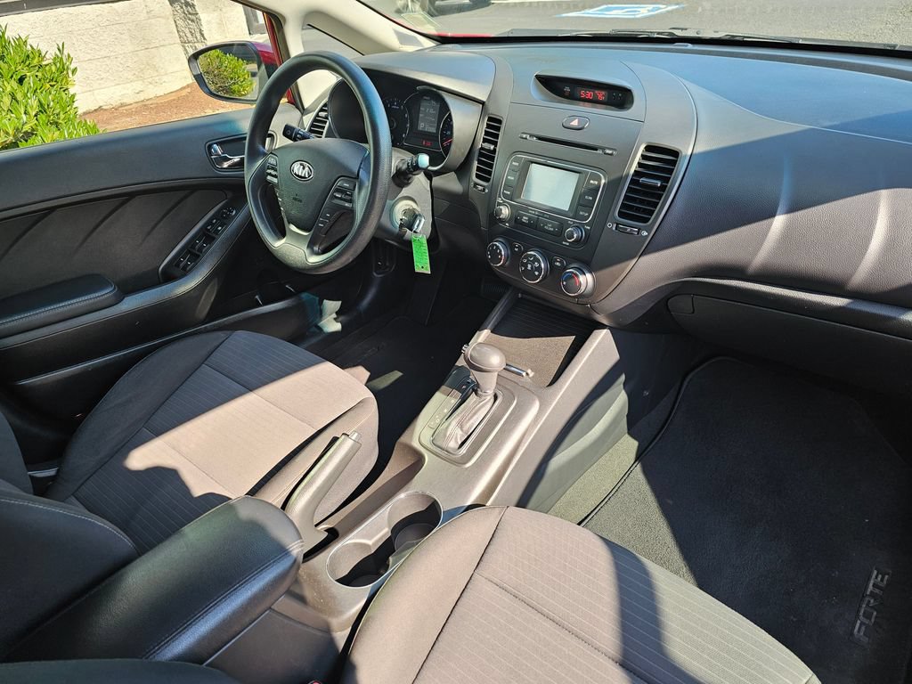 Used 2016 Kia Forte LX w/ LX Popular Plus Package FWD image 10