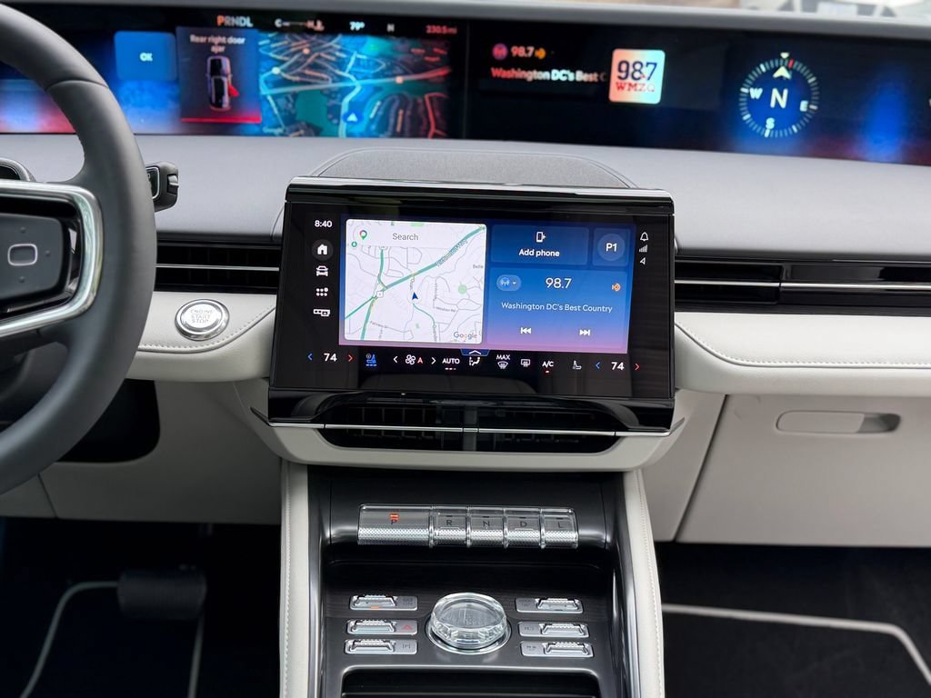 New 2026 Lincoln Nautilus Reserve w/ Jet Appearance Package AWD/4WD image 9