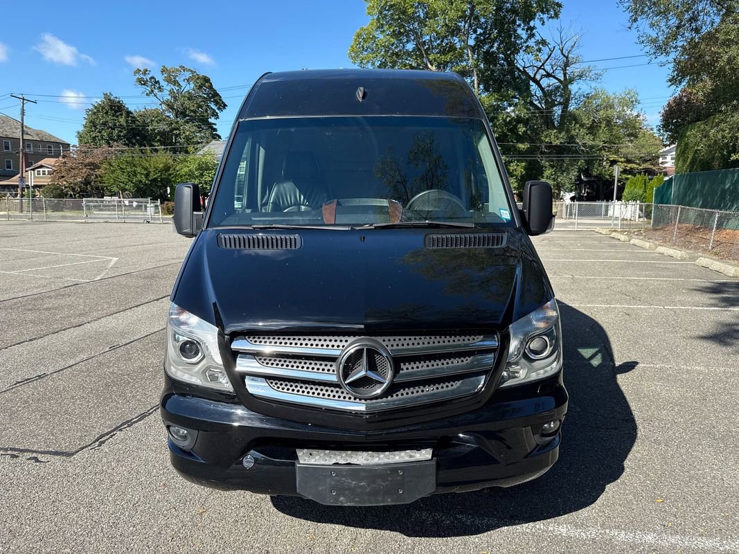 Used 2017 Mercedes-Benz Sprinter 2500 image 12