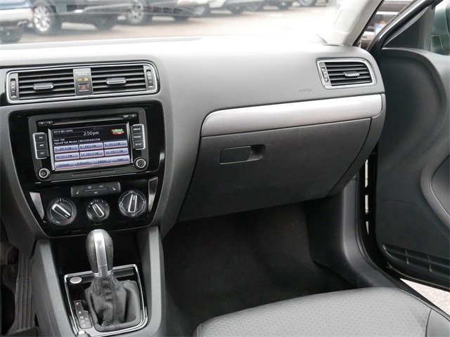 Used 2015 Volkswagen Jetta TDI SE image 23