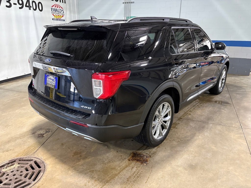 Certified 2023 Ford Explorer XLT w/ Equipment Group 202A image 10