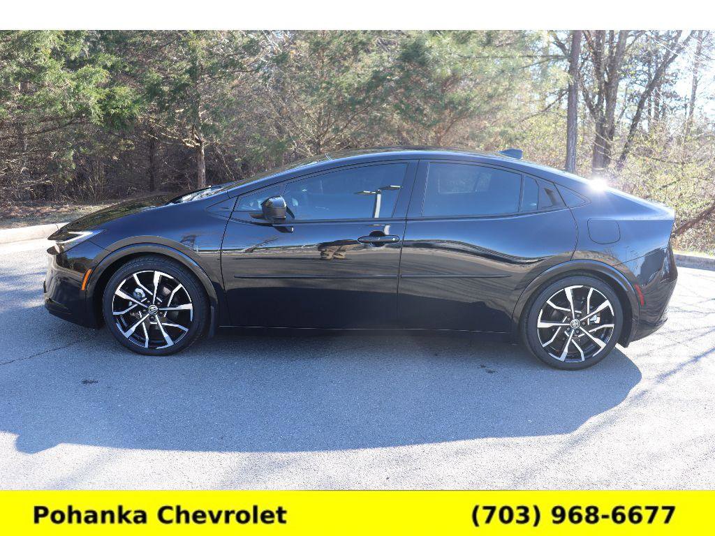 Used 2024 Toyota Prius Prime Premium w/ Advanced Technology Package image 4