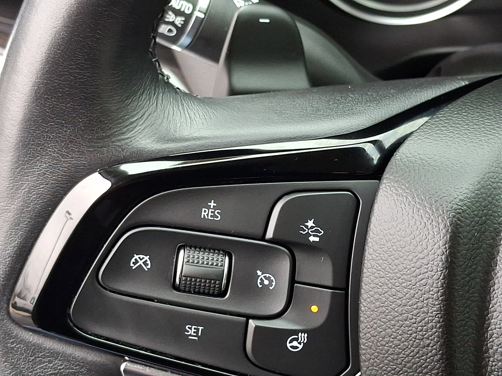 Used 2023 Buick Enclave Essence w/ Experience Buick Package image 23