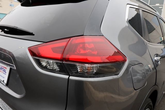 Used 2018 Nissan Rogue SL w/ Premium Package image 21