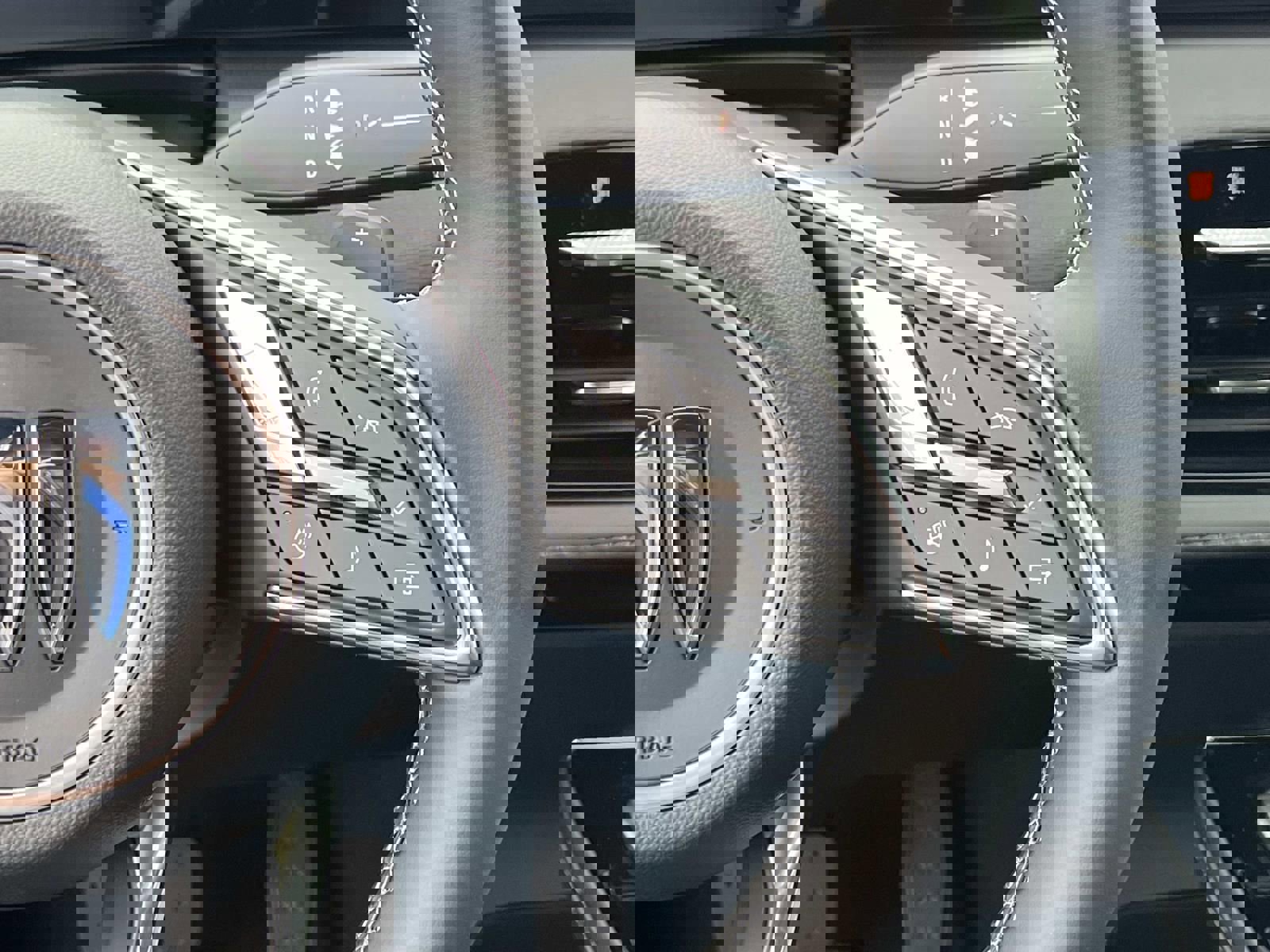 New 2026 Buick Enclave Preferred w/ Power Package image 28