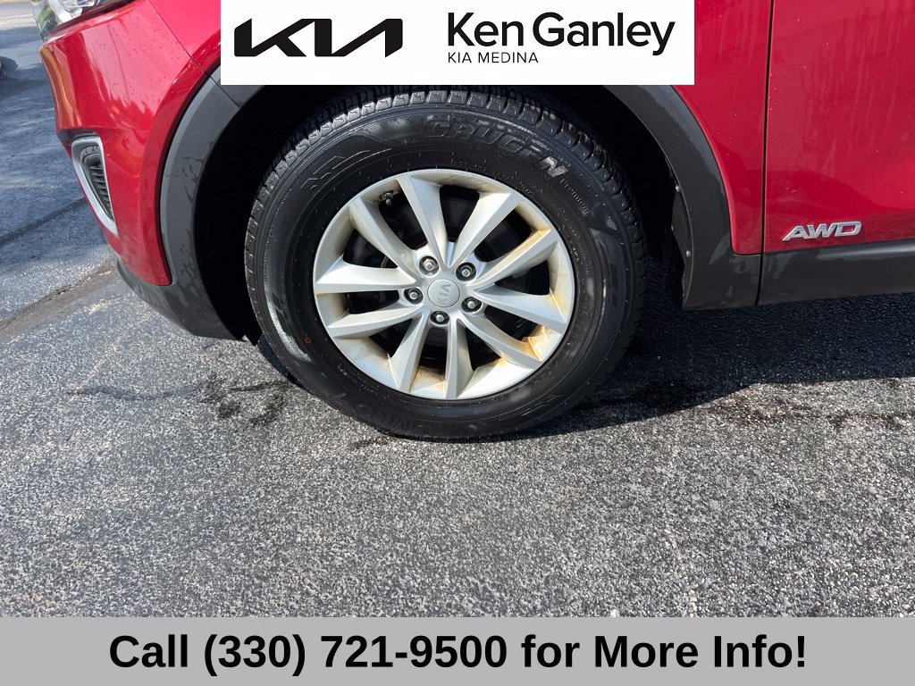 Used 2017 Kia Sorento AWD w/ LX Convenience Package image 16