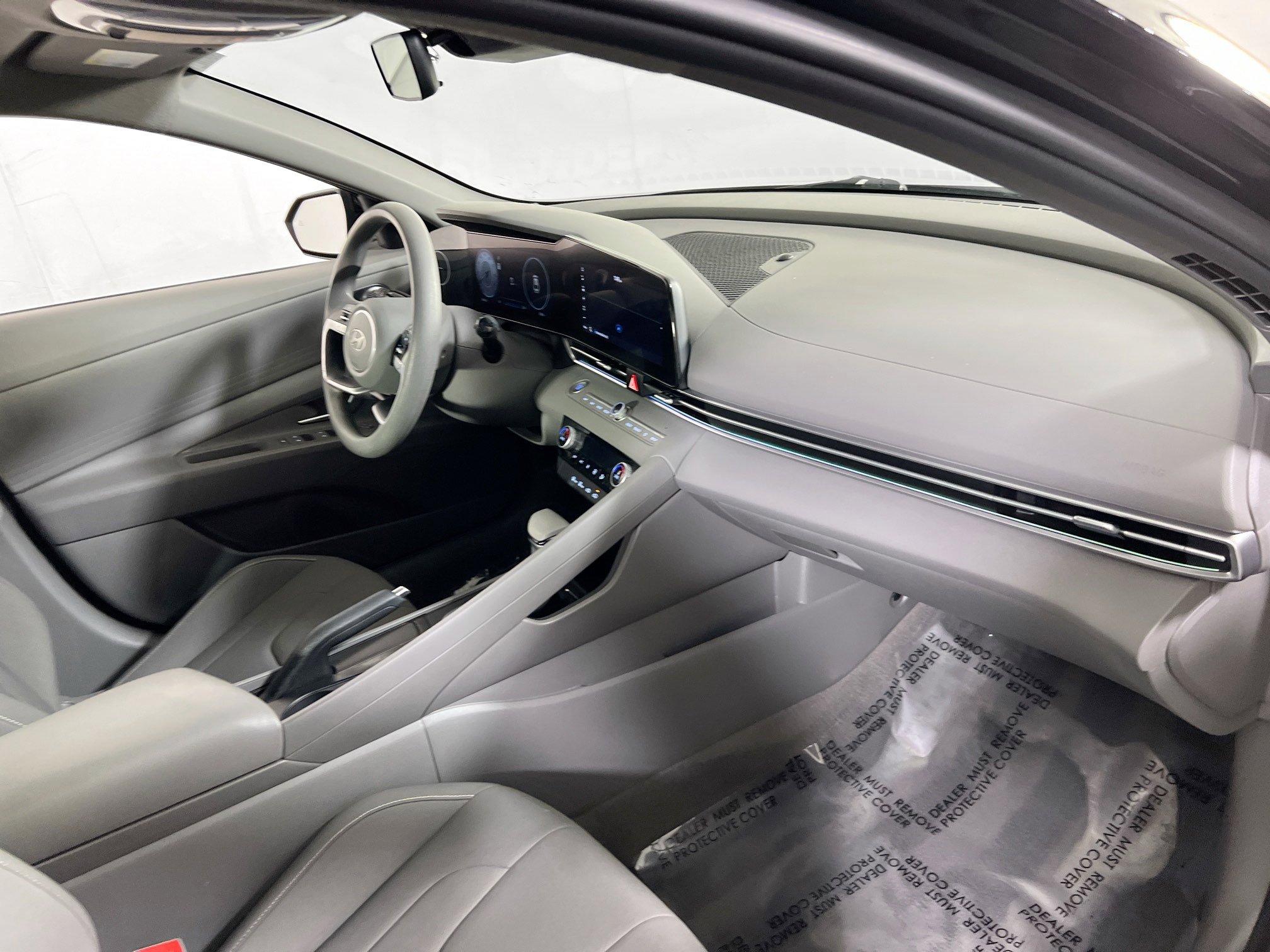 Used 2024 Hyundai Elantra SEL image 27