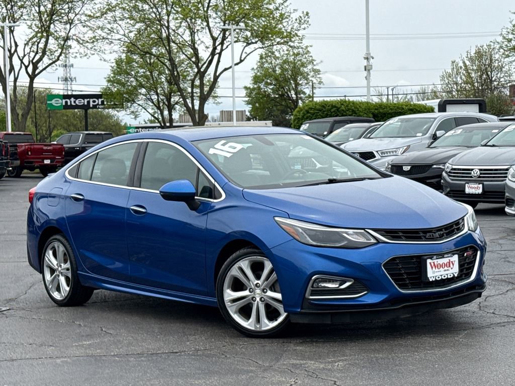 Used 2016 Chevrolet Cruze Premier FWD image 2